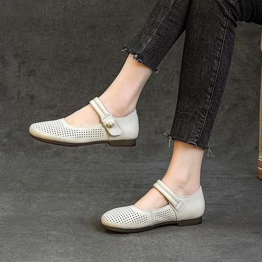 复古真皮镂空妈妈鞋魔术贴一字扣软底单鞋1126/608 商品图0