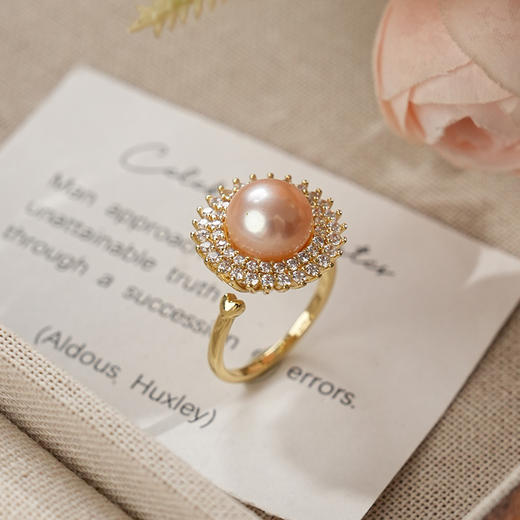 【分销】【珍珠溯源】戴拉珍珠《向阳花》X192300T-1，淡水无核珍珠三件套装，鎏金设计，合金花托包裹珍珠，如旭日绽放 商品图8