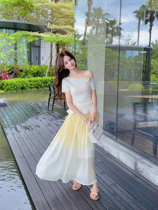 张心子【柔光幻纱】温柔风渐变气质半身裙 U2505036 商品图13