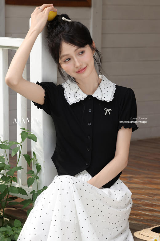 鹿向南「甜美物语」黑色撞色蕾丝娃娃领短袖上衣女夏新款波点T恤 商品图5