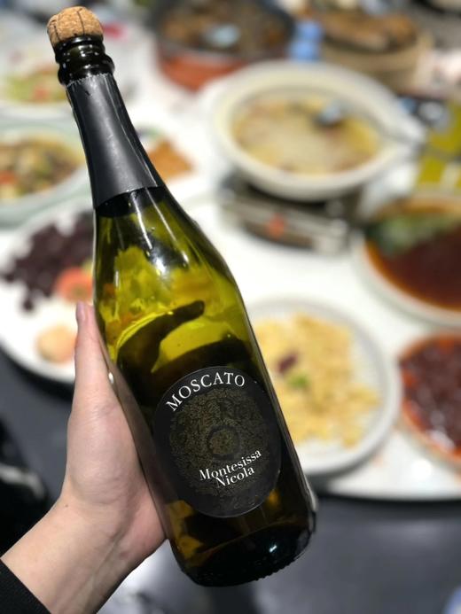 起泡酒️两瓶只要59元️意大利陈年甜白起泡酒像冰酒又像贵腐浓浓蜜香越放越好喝原价79元/瓶基地直邮 商品图4