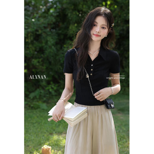 鹿向南「雅致书笺」黑色法式气质polo领短袖T恤女夏正肩修身上衣 商品图4