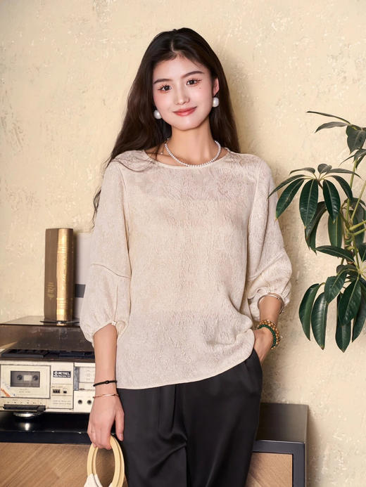 女士圆领真丝七分短袖衫 商品图0