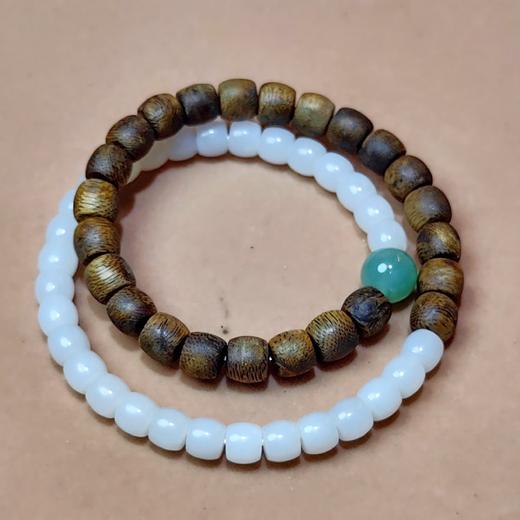 “清雅”和田白玉配翡翠珠子沉香手串 商品图2