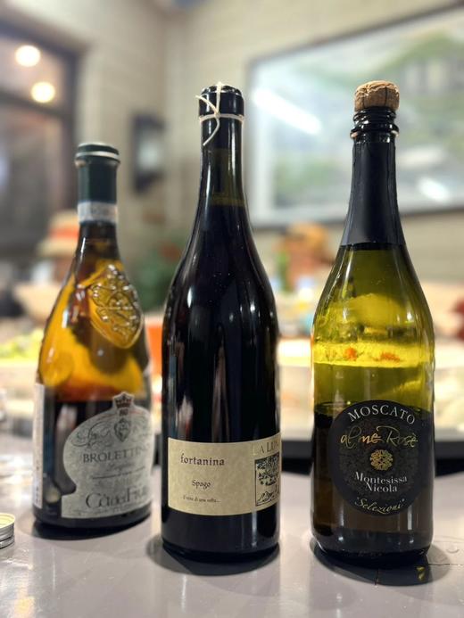 起泡酒️两瓶只要59元️意大利陈年甜白起泡酒像冰酒又像贵腐浓浓蜜香越放越好喝原价79元/瓶基地直邮 商品图3