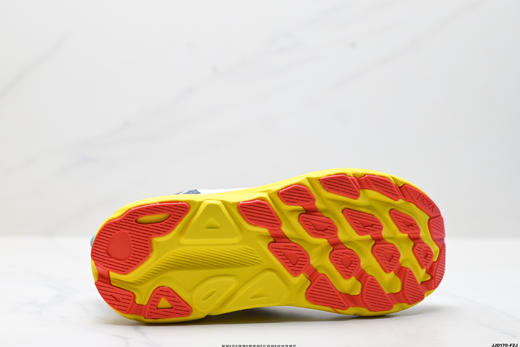 霍卡HOKA ONE ONE CLIFTON 9减震防滑休闲运动跑步鞋1127896男女鞋 商品图8