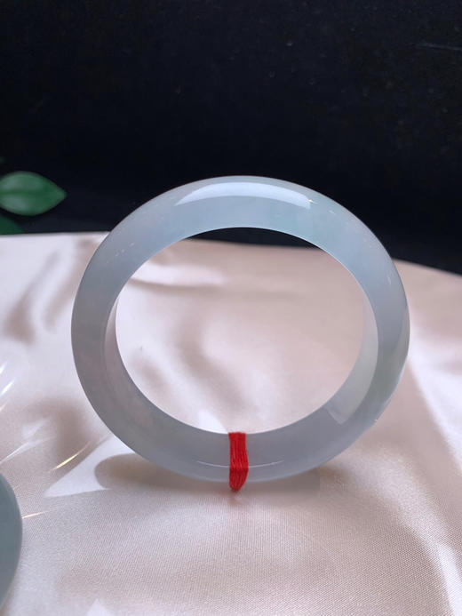 620014，53.8冰底正圈种水镯，超级冰透 。整体干净起光 商品图0