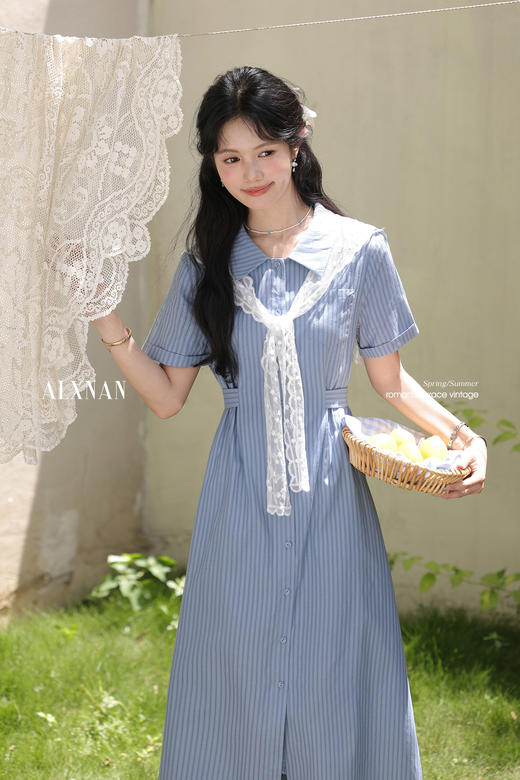 鹿向南「蓝岛恋人」法式气质蓝色条纹短袖翻领连衣裙女夏A字长裙 商品图5