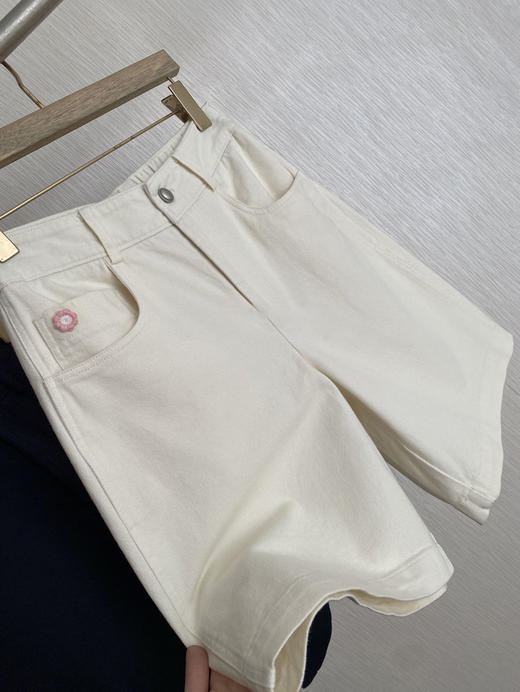 渠道货！！小众又时髦，2025高腰花朵刺绣后松紧腰显瘦五分牛仔中裤女夏款 商品图6