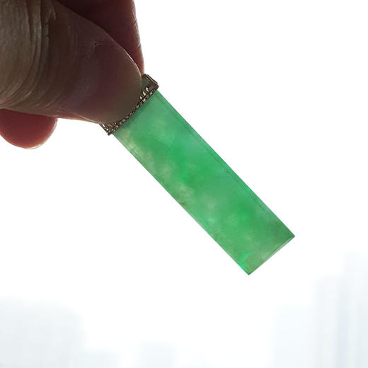 【天然正品】AU750玫瑰金镶天然糯种阳绿无事牌翡翠（平安、吉祥）吊坠项链060525NJS22 现售价：2080 商品图8