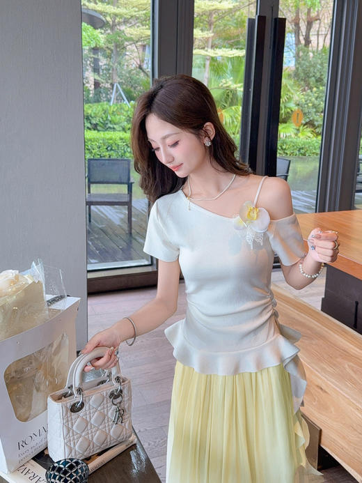 张心子【柔光幻纱】温柔风渐变气质半身裙 U2505036 商品图6