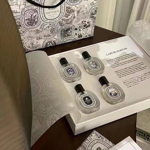 🧨春节不打烊🧨【全球购】Diptyque 蒂普提克 淡香水10ml*4 Q香礼盒四件套 檀道/杜桑/无花果/水中影 商品图4