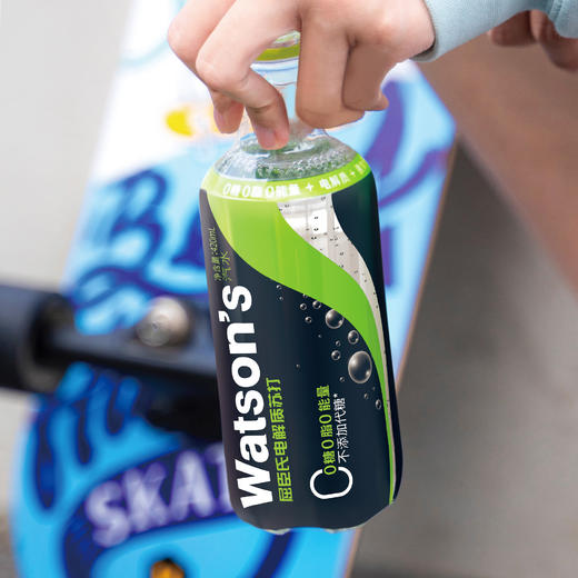 屈臣氏  电解质0糖0脂肪苏打汽水青提420ML*15（促销装、常规装随机发货） 商品图1