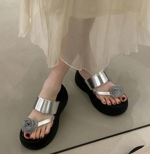 温柔系立体玫瑰花时尚百搭厚底夹趾拖鞋25323 商品图3