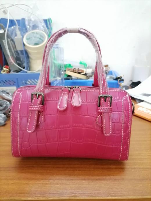 【预售3天】鳄鱼纹2025新款小包斜挎枕头包手提女包波士顿包9916-D 商品图4