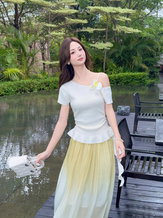 张心子【柔光幻纱】温柔风渐变气质半身裙 U2505036 商品图7