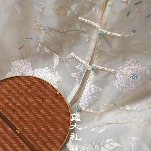 【不退不换】【现货】良木礼真丝国风马甲（3544） 商品图4