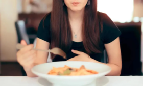 饭前这3件事「伤脾胃」！