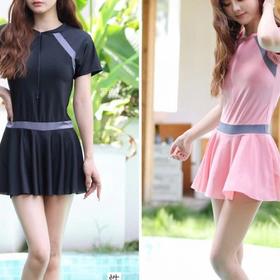 【撞色拼接连体泳衣女】 遮肚时尚显瘦保守修身裙式游泳户外防晒泳装