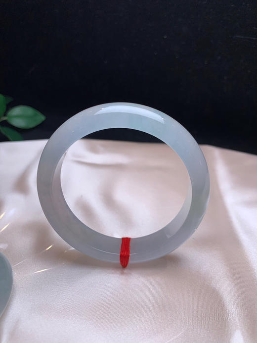 620014，53.8冰底正圈种水镯，超级冰透 。整体干净起光 商品图3