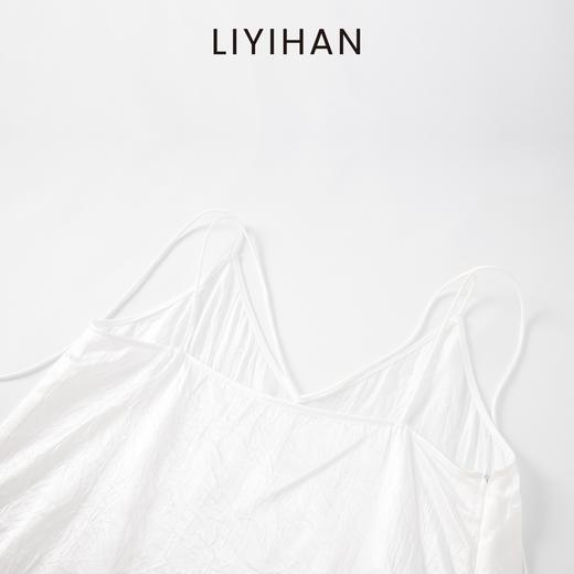 LIYIHAN  25夏醋酸细绳吊带小衫白色缎面内搭背心百搭舒适 商品图3
