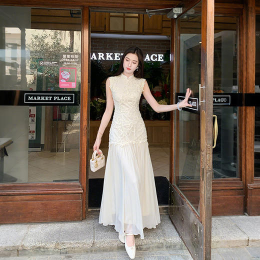 西遇拼接网纱连衣裙女2025年夏季新款收腰刺绣新中式改良旗袍裙SS050832/SS050833 商品图1