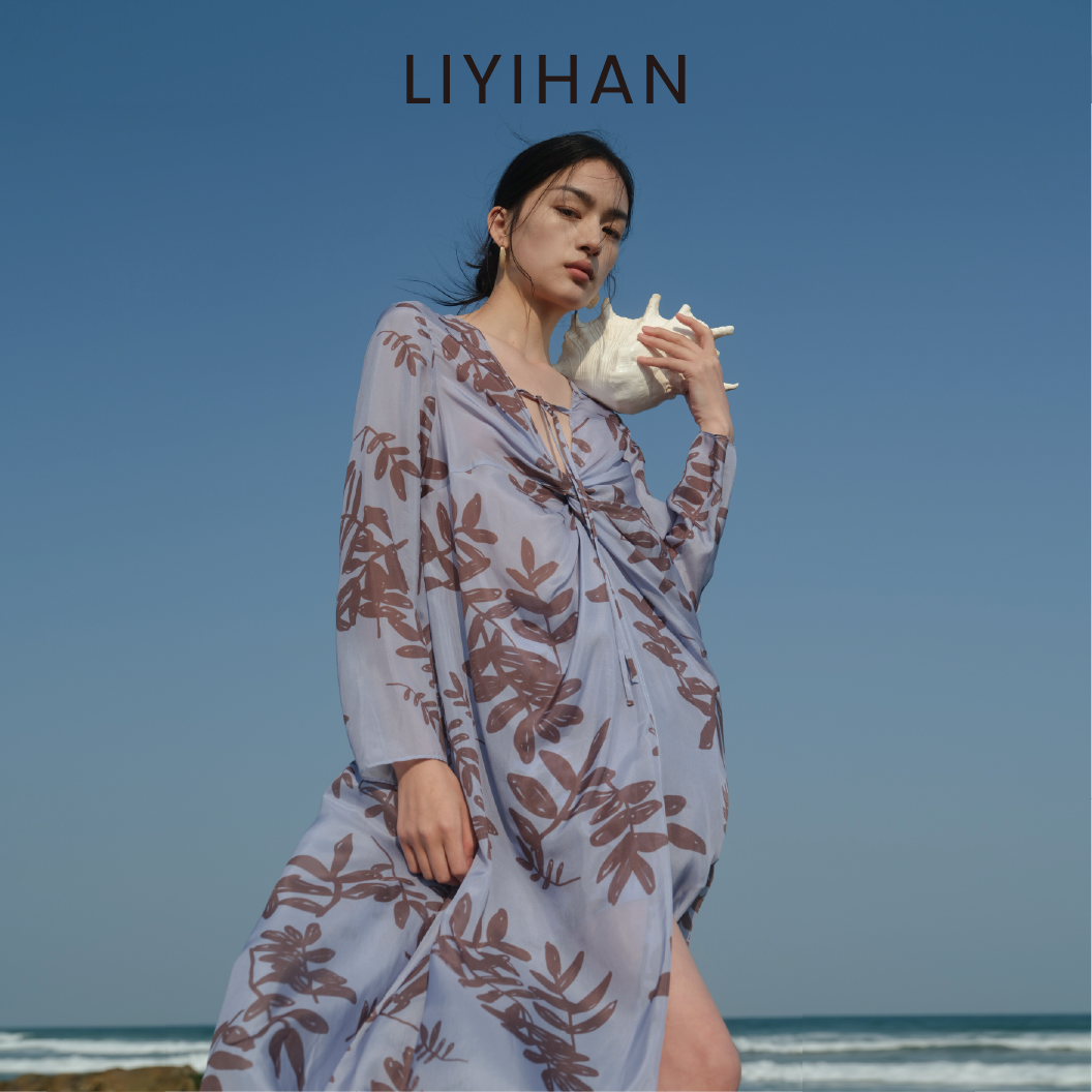 LIYIHAN花影  轻盈微弹桑蚕丝真丝印花连衣裙海边度假裙子时尚感