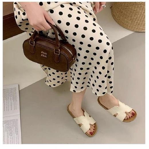 【懒人百搭款，遮肉显脚小】夏季新款女意大利凯撒KAISER软底软面牛皮凉鞋外穿时尚松弛感厚底勃肯拖鞋 商品图2