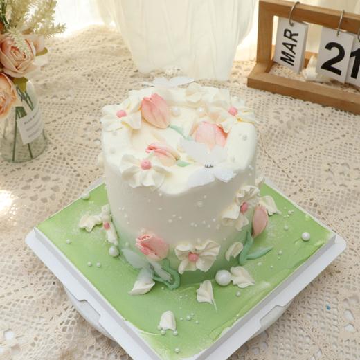 郁金香蝴蝶蛋糕 商品图1
