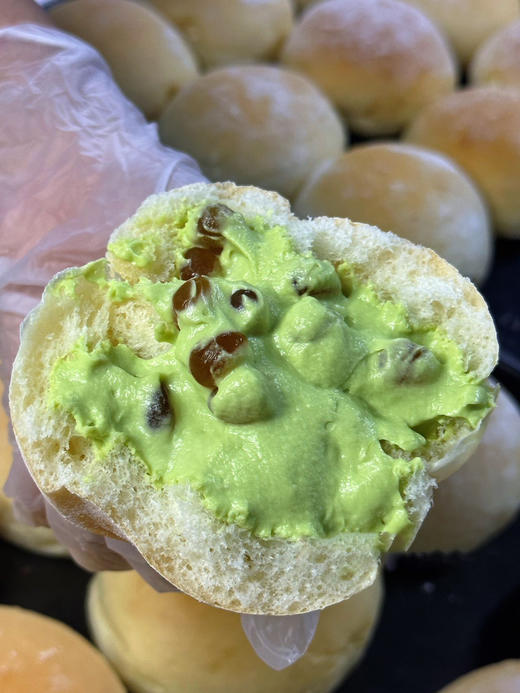 【夏日甜品  😋冰面包】顺丰空运，🍦冰淇淋夹心 夏季解腻冰面包 ，🌾小麦原材料，配料干净，不添加无防腐， 新鲜手工制作 低温轻烘焙，日式面包体工艺制作 松软有嚼劲 商品图5