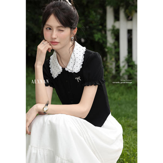 鹿向南「甜美物语」黑色撞色蕾丝娃娃领短袖上衣女夏新款波点T恤 商品图1