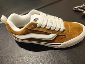 vans单鞋VN000CS0BRO