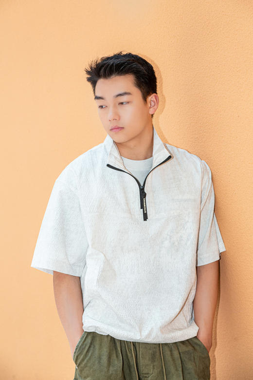 521161160纹理感梭织卫衣 商品图2