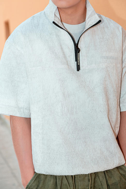 521161160纹理感梭织卫衣 商品图1