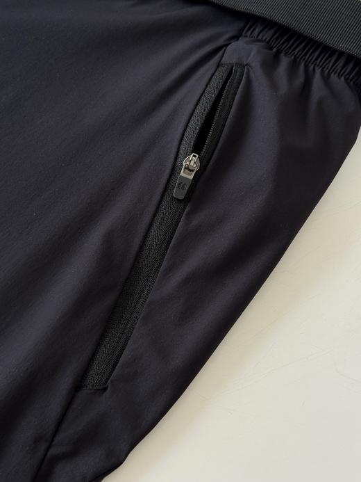 点此购买 可隆男士户外秋季防风防泼水火山岩长裤软壳裤 qk 319360 商品图3