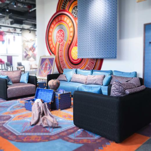 壮锦-四人沙发黑底蓝色 商品图2