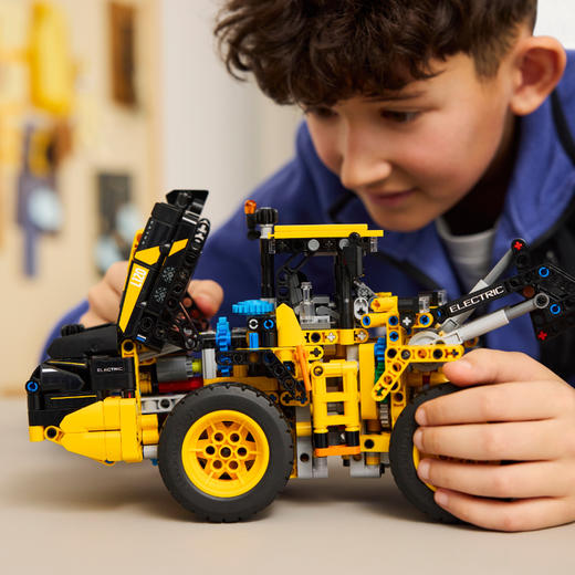 乐高LEGO 沃尔沃 L120 Electric 轮式装载机LEGC42209 商品图1