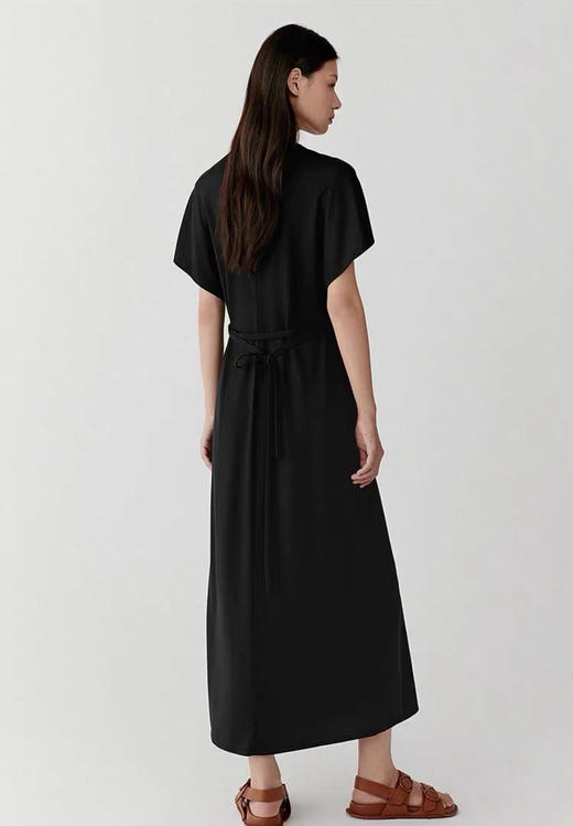 绢棉单面平纹针织布长款连衣裙 微X型长款连衣裙 绢棉混纺针织料 简洁V领 连肩飞袖设计巧妙修饰身型 商品图2