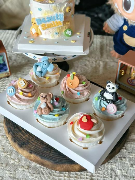 儿童节萌宠乐园主题纸杯蛋糕 商品图0