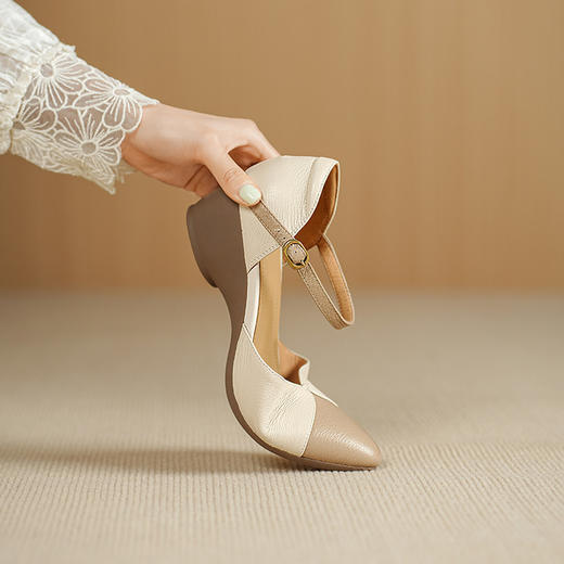 【预售5天】巨好搭~复古软羊皮坡跟包头凉鞋女夏季新款尖头拼色中空单鞋DTN&527-6 商品图4