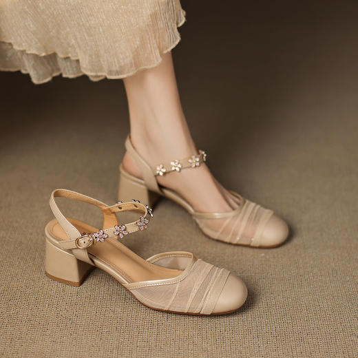 【预售5天】网纱仙女风小花花包头女鞋夏季新款圆头粗跟后空真皮凉鞋AJ&AJ9968 商品图0