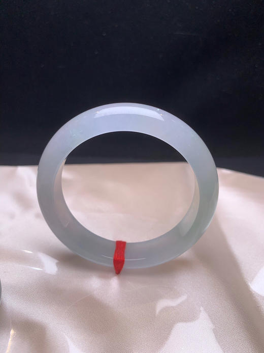 620023，53.8冰底种水镯。超级冰透 。局部带底色，整体干净起光，小清新 商品图3