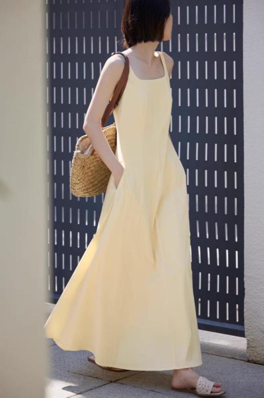 🔥有硬货，一批重工订单❗要高货的姐妹都看过来，这款真的有点东西👍 【伊泺杉法式方领嫩黄色连衣裙】巨显白💎我想好了七月份旅游就穿这件， 🌞实物显贵 商品图0