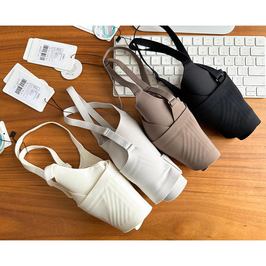 官网690！提拉上托3D固定杯聚拢文胸女无痕光面小胸显大无钢圈内衣胸罩 商品图7