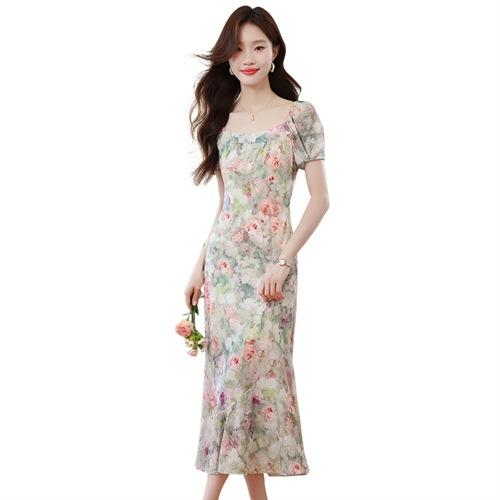 2025新款泡泡袖碎花连衣裙法式方领度假荷叶边鱼尾长裙HR-AIMI8269 商品图3