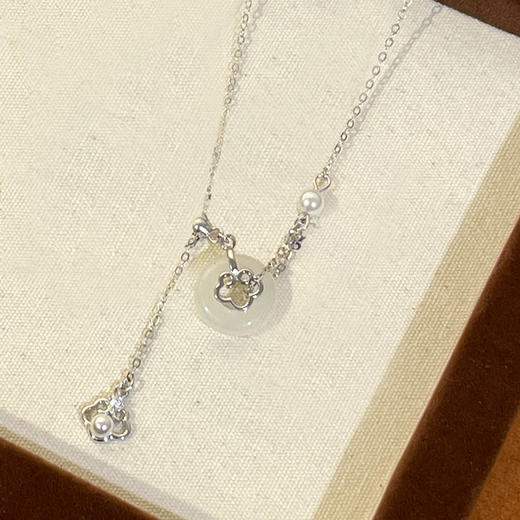 【母亲节礼物】六鑫珠宝 小杏运平安扣 复古福字白玉髓吊坠 商品图8