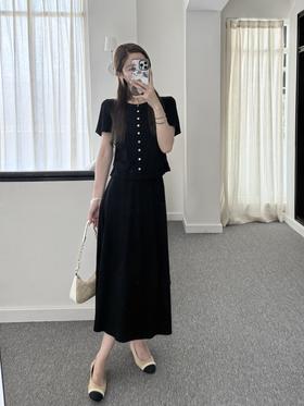 随身携带我的风景｜简约通勤 黄金比例 单排贝壳扣简约设计 针织肌理面料 套装 黑色