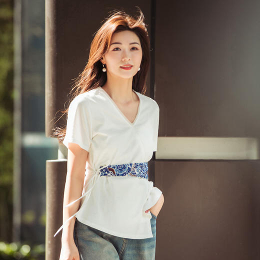 【林栖设计小店】【林栖推荐】2025春夏新品白色三蓝绣花短袖衬衣T恤女设计感小众N1952510 商品图4