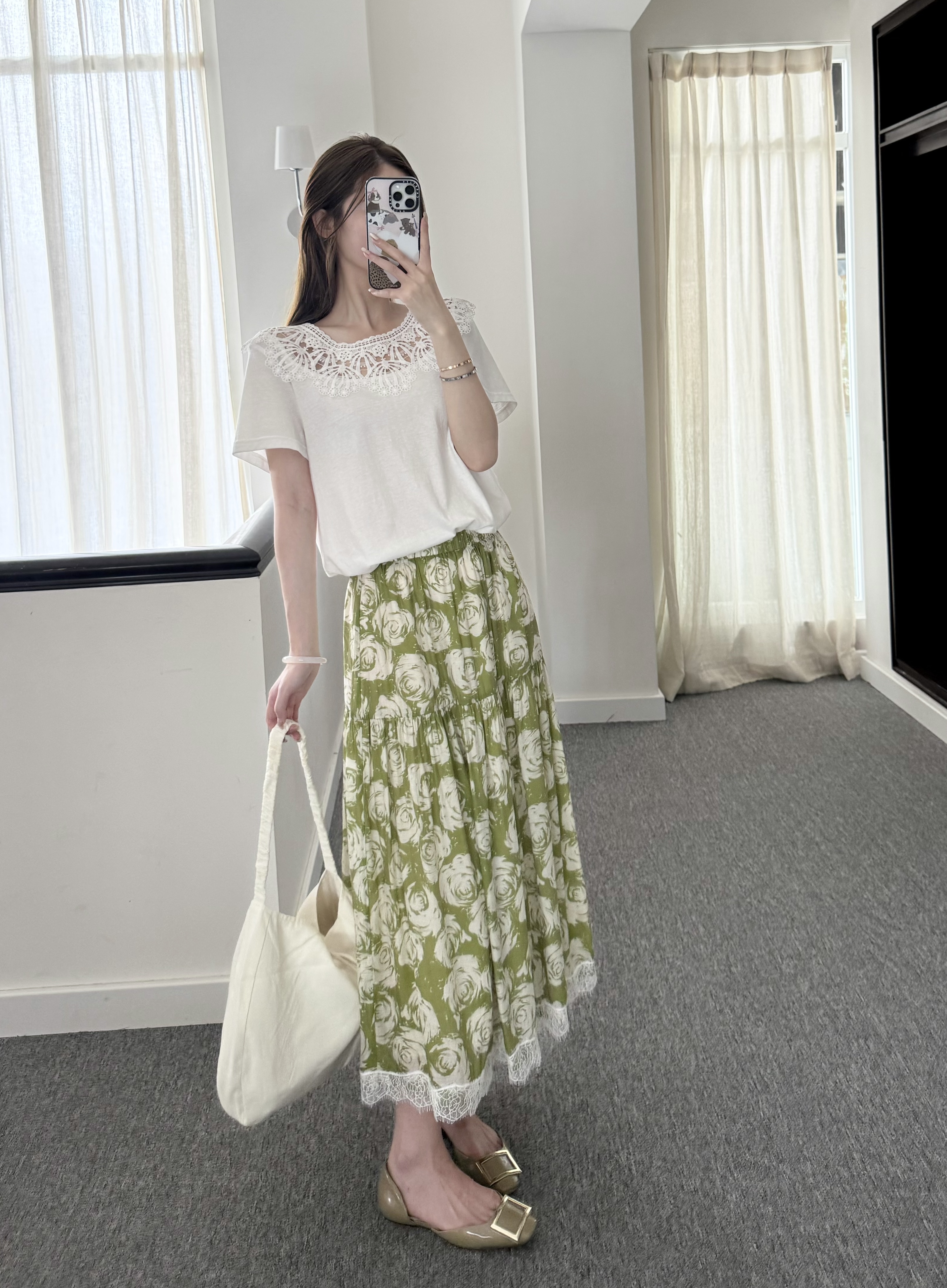 随身携带我的风景｜绿野玫瑰印花 全腰松紧半身裙 裙摆蕾丝点缀 天丝面料 清新浅绿