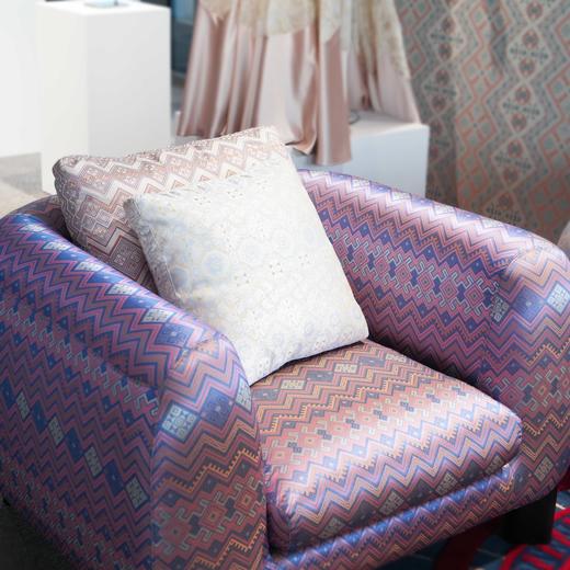 壮锦-单人沙发浅蓝色 商品图0